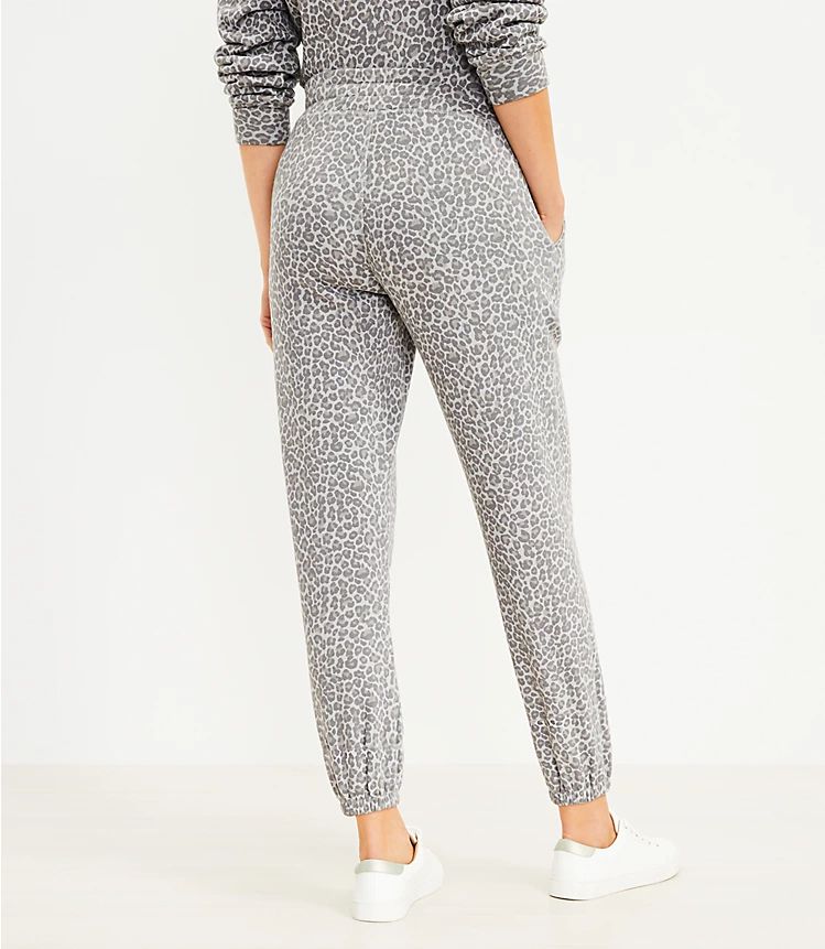 Lou & Grey Leopard Print Fluffy Fleece Joggers | LOFT