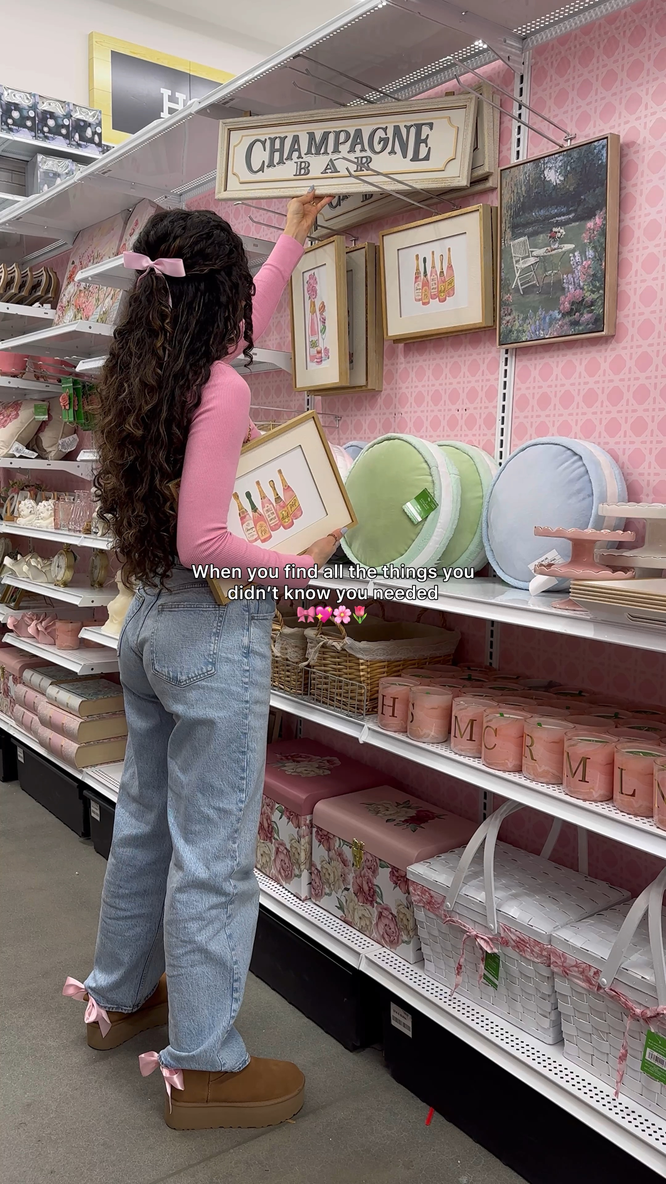 Girly outfit 

#LTKVideo #LTKbeauty #LTKstyletip