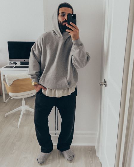 SALE 🚨layering tee on sale up to 80% off… FEAR OF GOD Eternal Collection Hoodie in ‘Warm Heather Grey’ (size M), Allstars Henley tee in ‘Vintage White’ (size M) and 7th Collection Socks in ‘Grey’. ESSENTIALS Core Collection Sweatpants in ‘Stretch Limo’ (size M). FEAR OF GOD x BIRKENSTOCK Los Feliz sandals in ‘Cement’ Wool-Felt (size 41). FEAR OF GOD x BARTON PERREIRA glasses in ‘Matte Taupe’. A relaxed and elevated men’s look that’s cozy and layered for a day or night out. 

#LTKsalealert #LTKstyletip #LTKmens