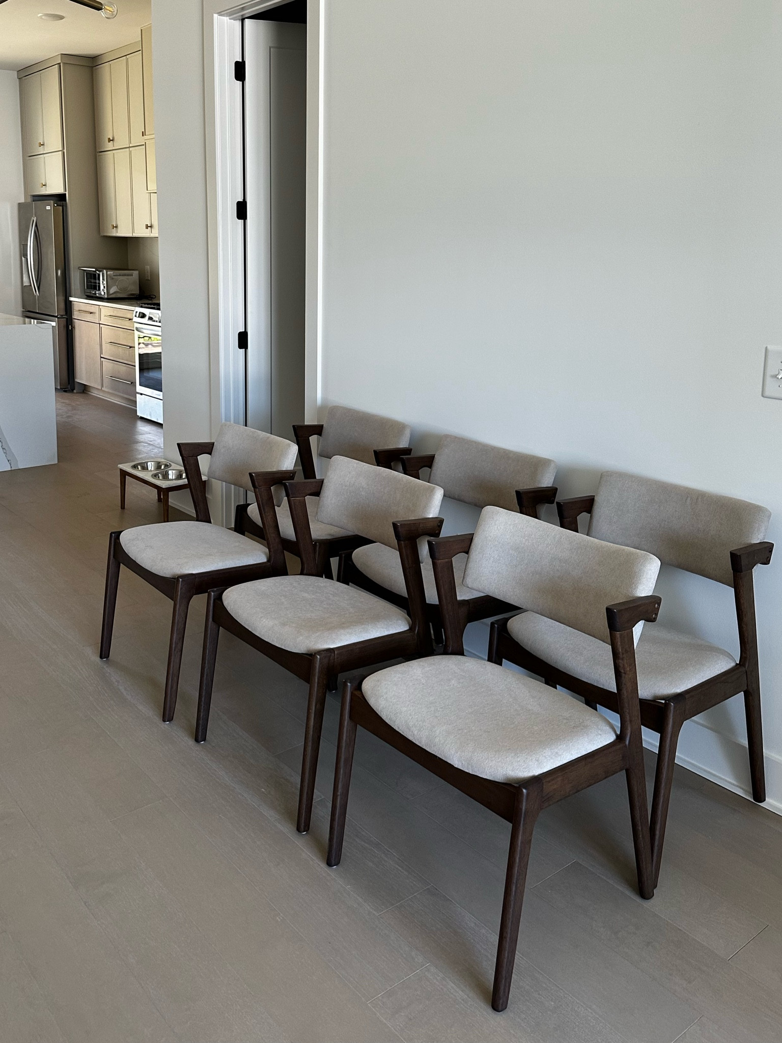 stylish dining chairs 

(sold as a set of 2 at an affordable price!)

#diningchairs #homedecor #interiorfinds #ltkdesign #ltksale

#LTKhome #LTKsalealert