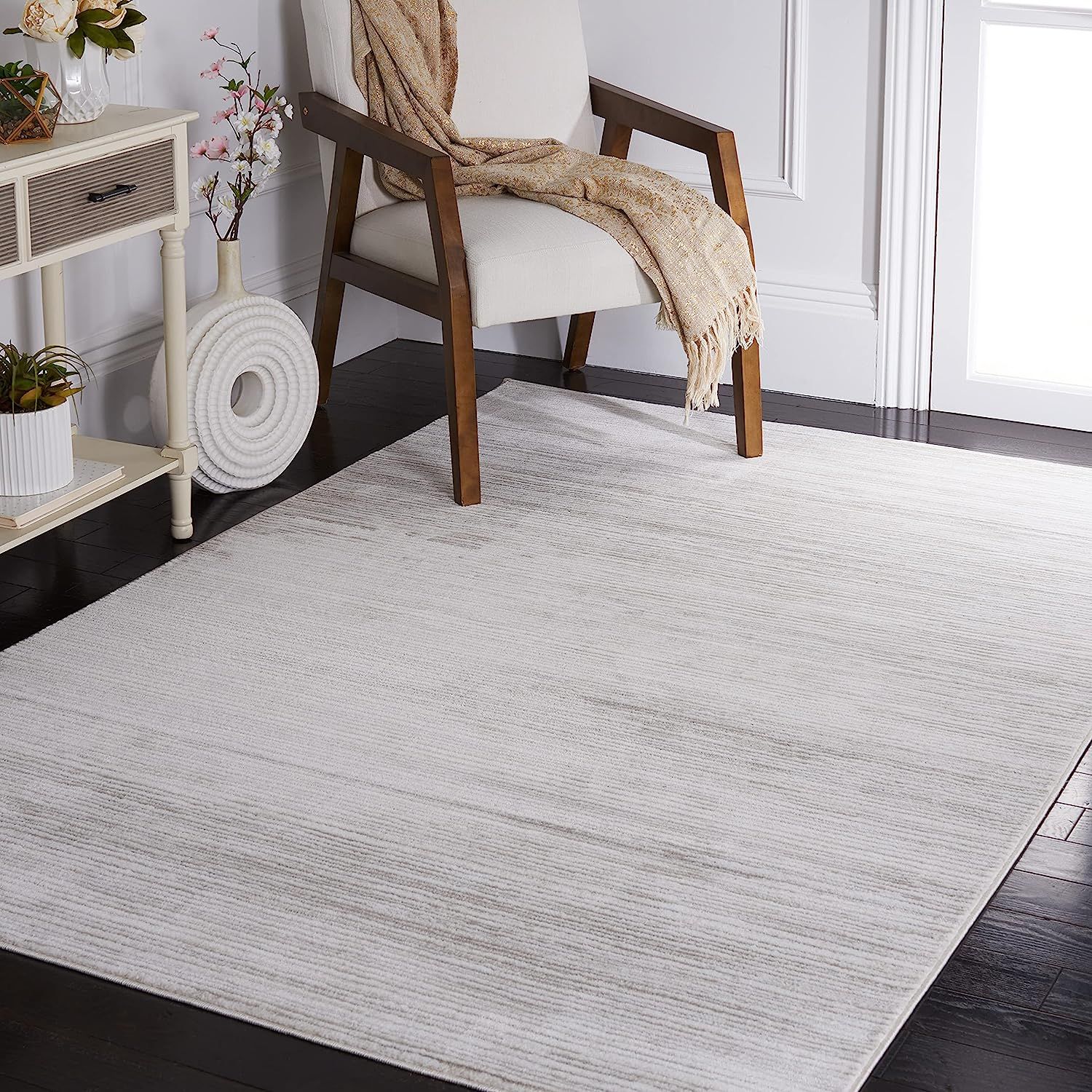 SAFAVIEH Vision Collection Area Rug - 9' x 12', Ivory Grey & -, Modern Ombre Tonal Chic Design, N... | Amazon (US)