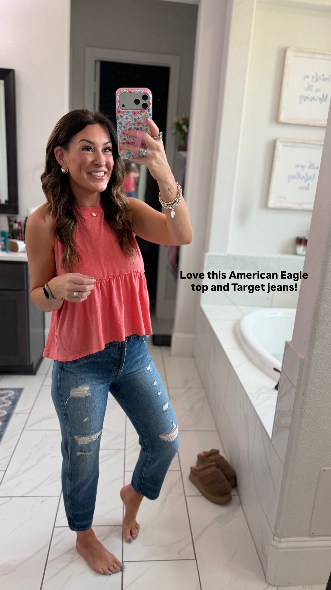 Wearing an XS on the top and a 2 in the jeans! 

#LTKdayinmylife #LTKmomlife #LTKgrwm