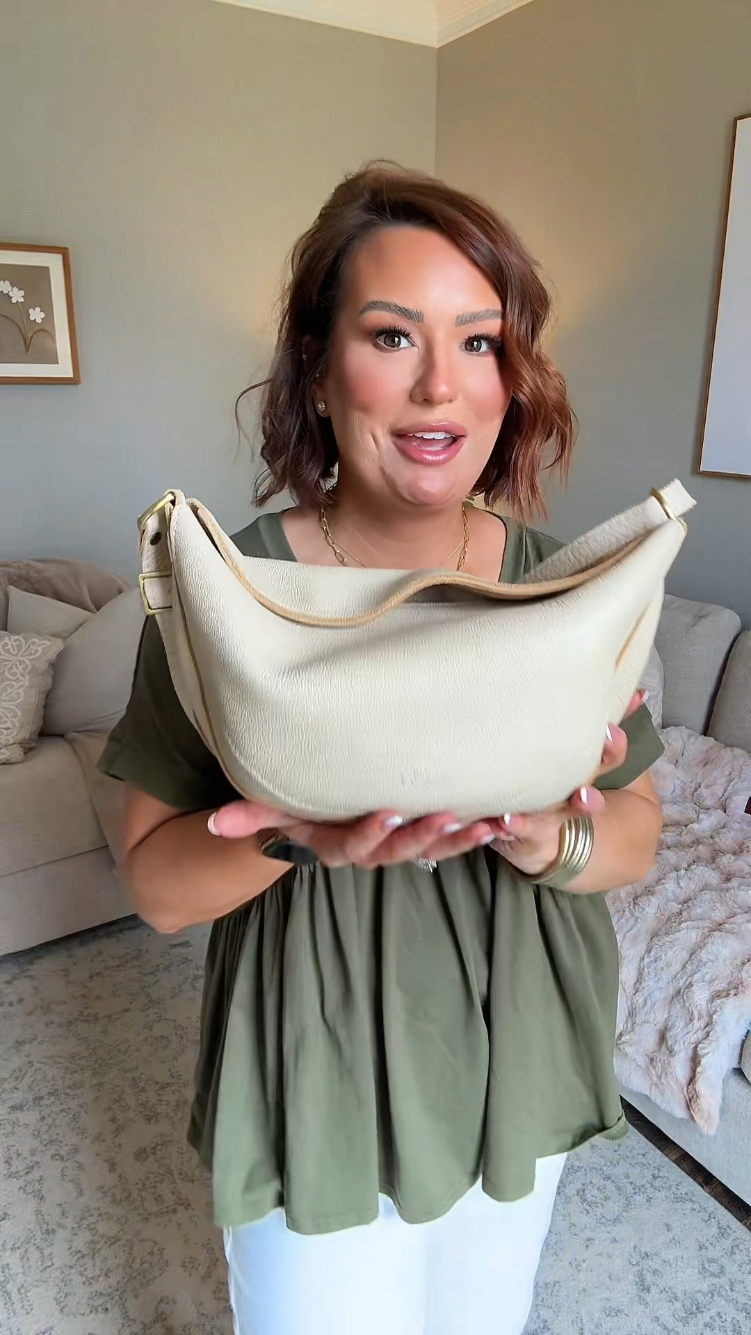 The bag everyone keeps asking about 🤎✨ This Portland Leather Koala Sling is the perfect hands-free everyday bag—crafted from gorgeous full-grain leather with a timeless look that only gets better with wear. Whether you’re running errands, traveling, or heading out for the day, this one is worth the hype!

#PortlandLeather #SlingBag #EverydayStyle #LeatherBag #CrossbodyStyle #FashionFinds #WardrobeEssentials #BagLover #AffiliateFinds #TrendingNow

#LTKootd #LTKOver40 #LTKMidsize