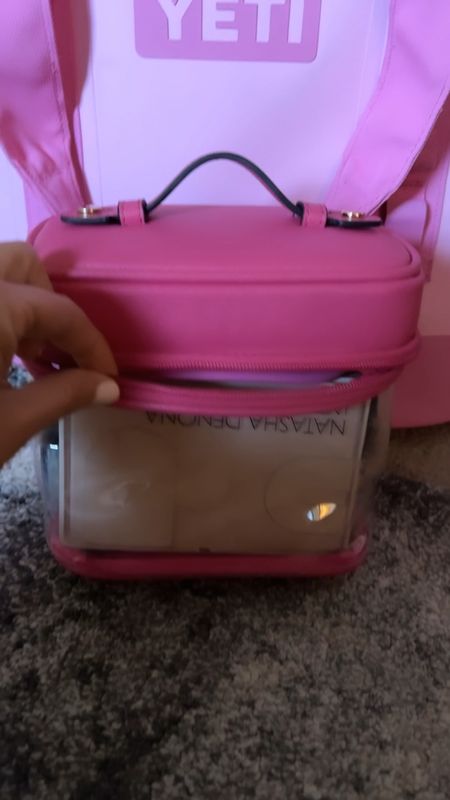 Love this little case ! Perfect for travel ! 

#LTKItBag #LTKVideo