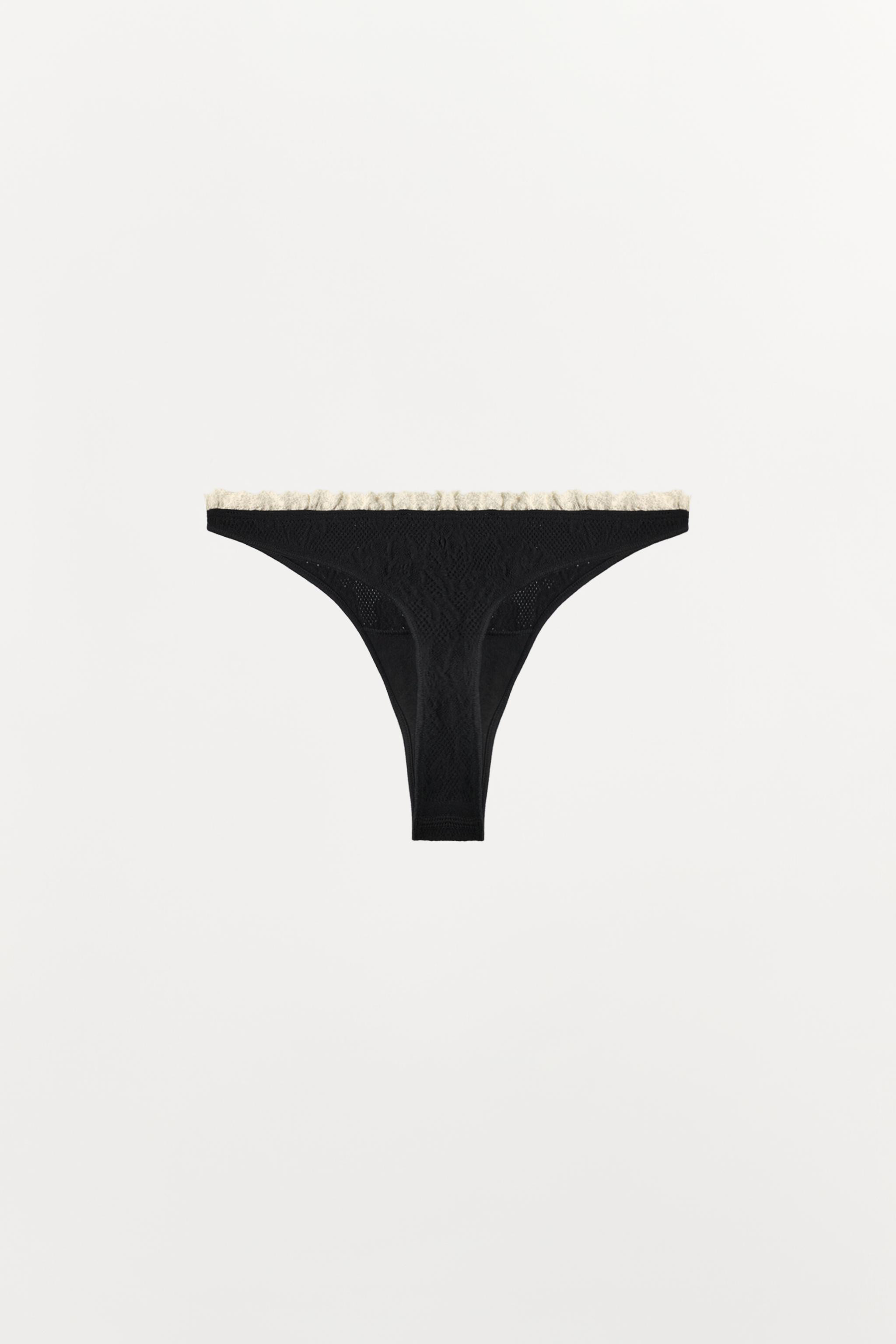 SEAMLESS LACE THONG | Zara US
