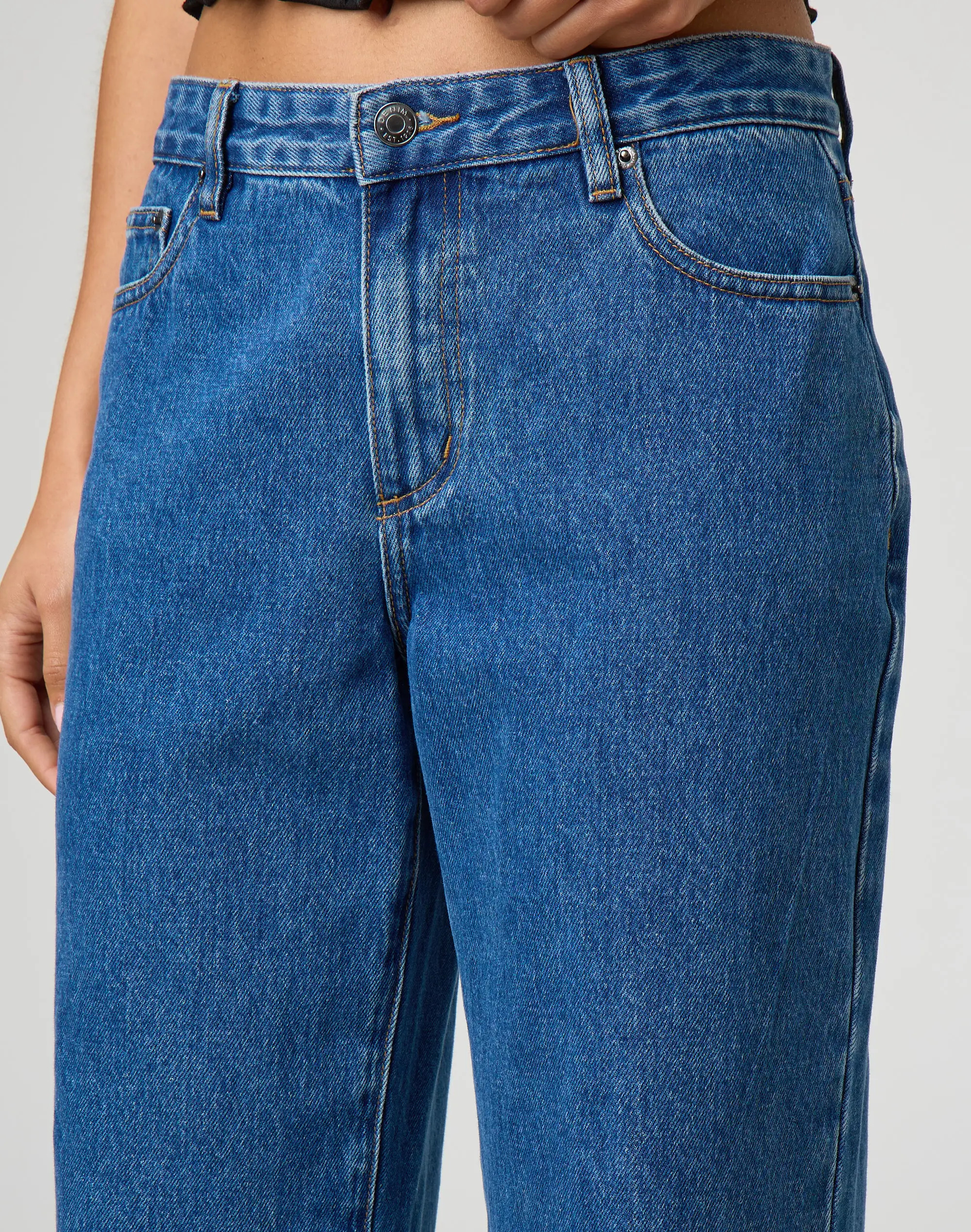 Low Rise Straight Leg Jean | Glassons (NZ)