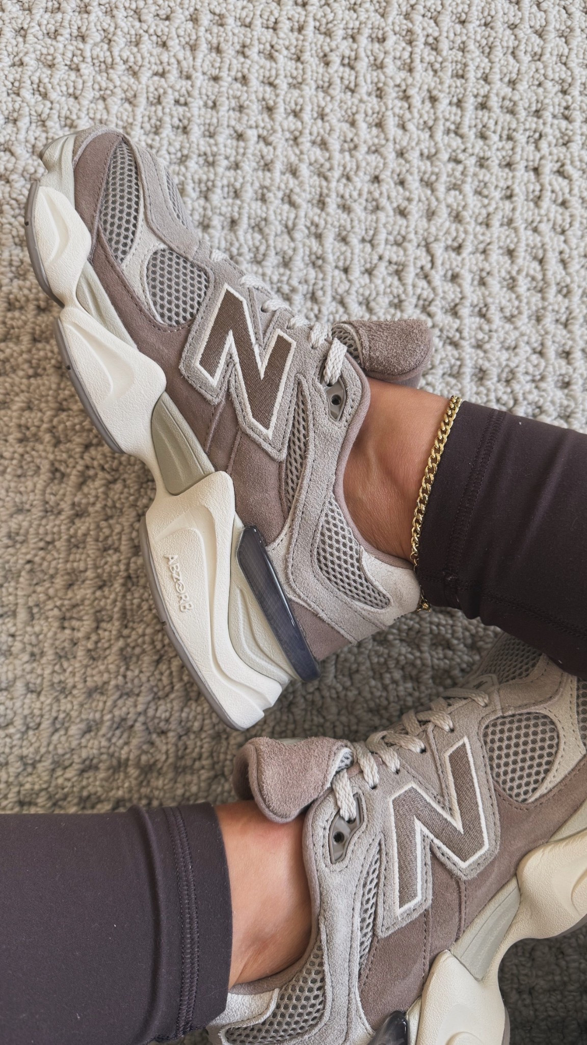 The perfect neutral fall sneaker! Obsessed! #newbalance #sneakers #shoes #shoeaddict 

#LTKShoeCrush #LTKItBag #LTKStyleTip