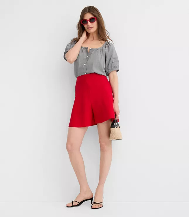 Side Zip Shorts in Linen Blend | LOFT