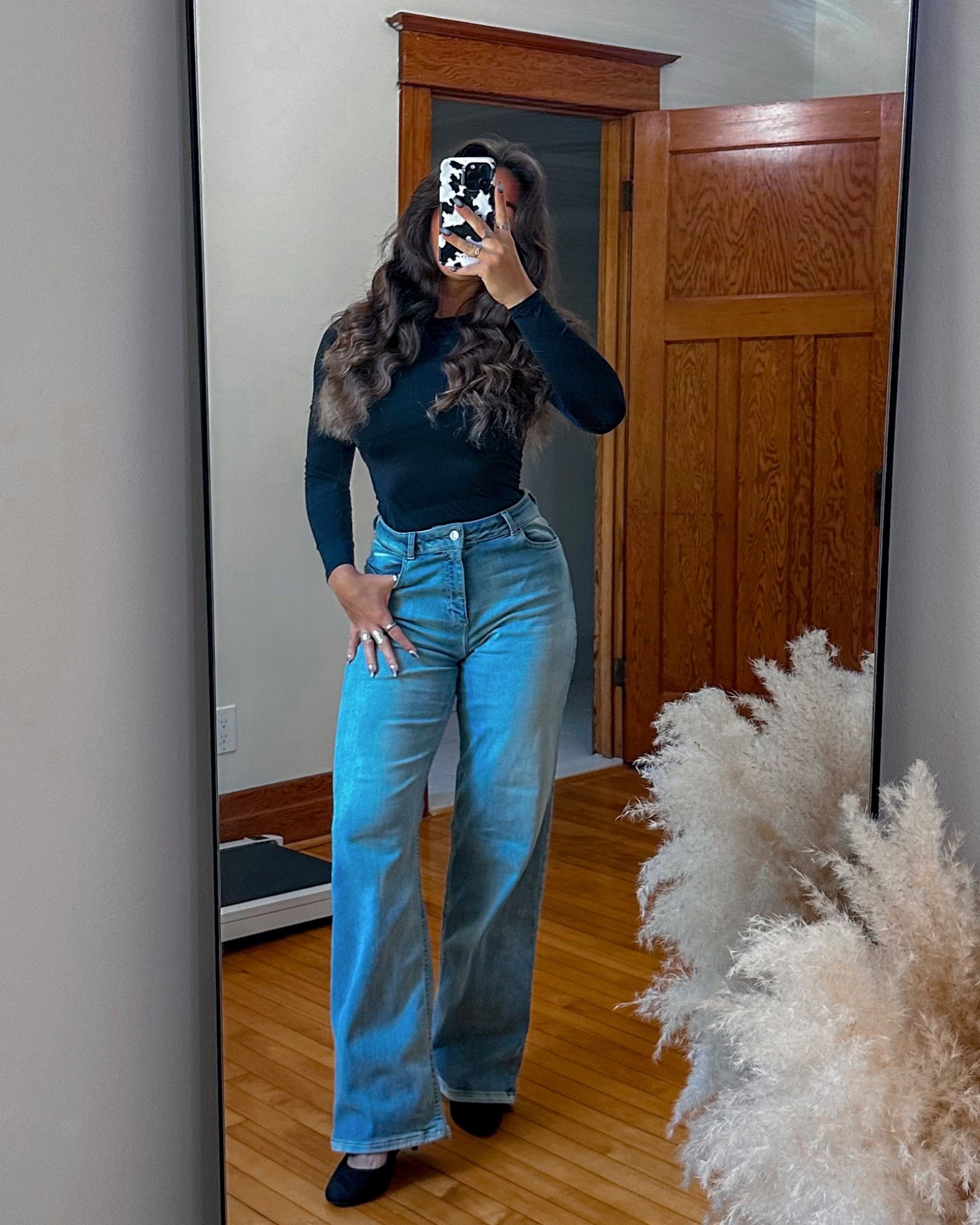 perfect basic 🖤

baggy jeans in distorted blue from fitjeans