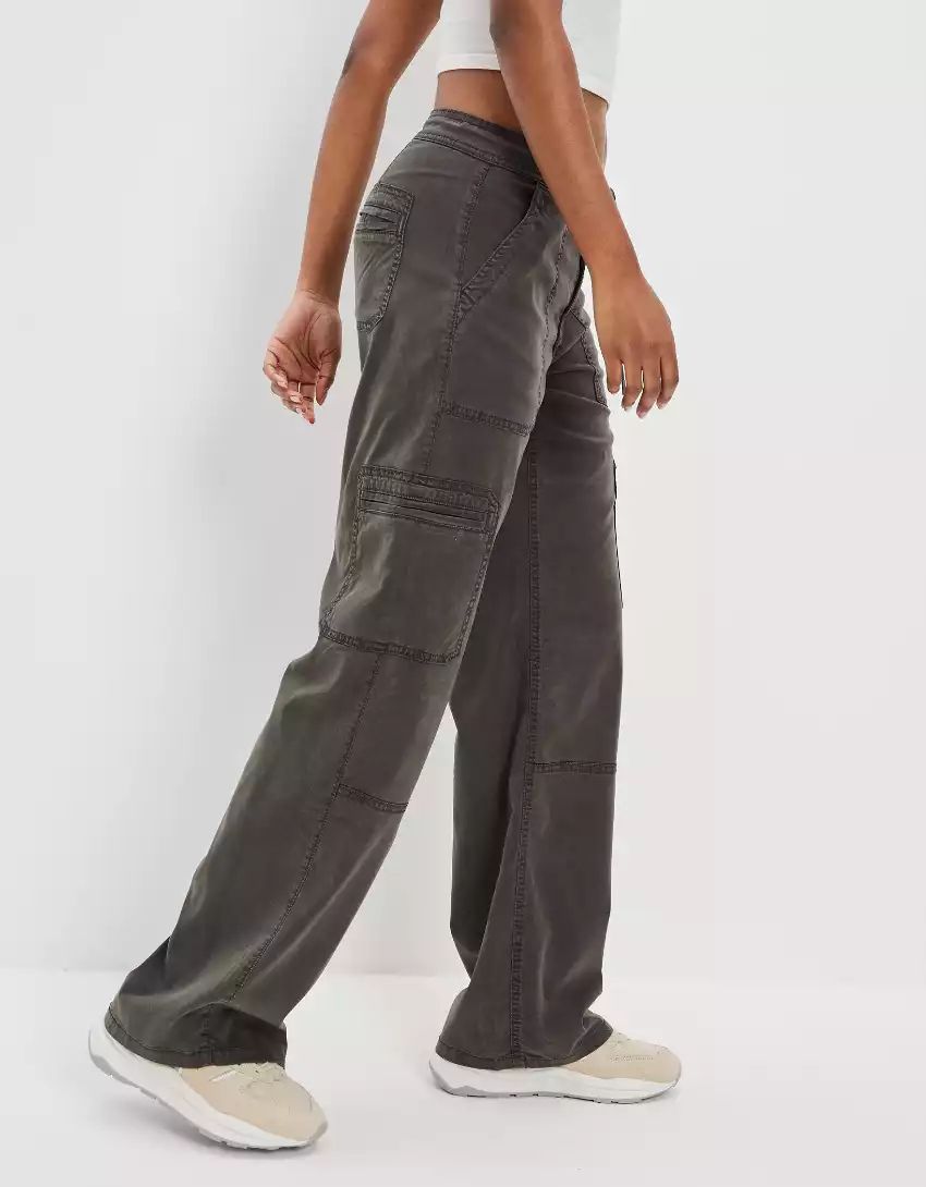 AE Dreamy Drape Stretch Super High-Waisted Baggy Wide-Leg Pant | American Eagle Outfitters (US & CA)