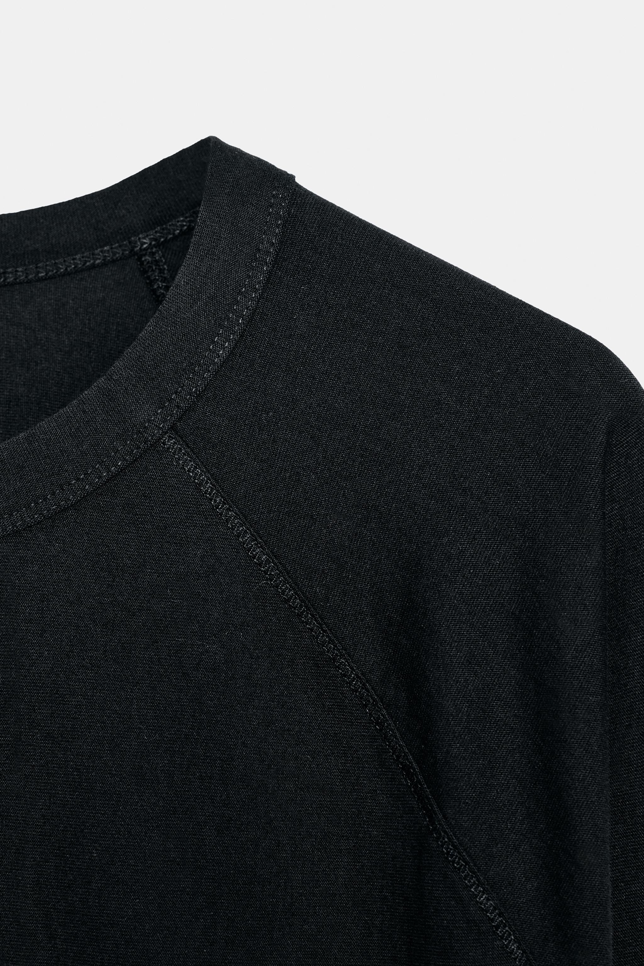 REGULAR FIT - ROUND NECK - REGULAR LENGTH - LONG SLEEVEST-shirt made with cotton yarn main fabric... | Zara US