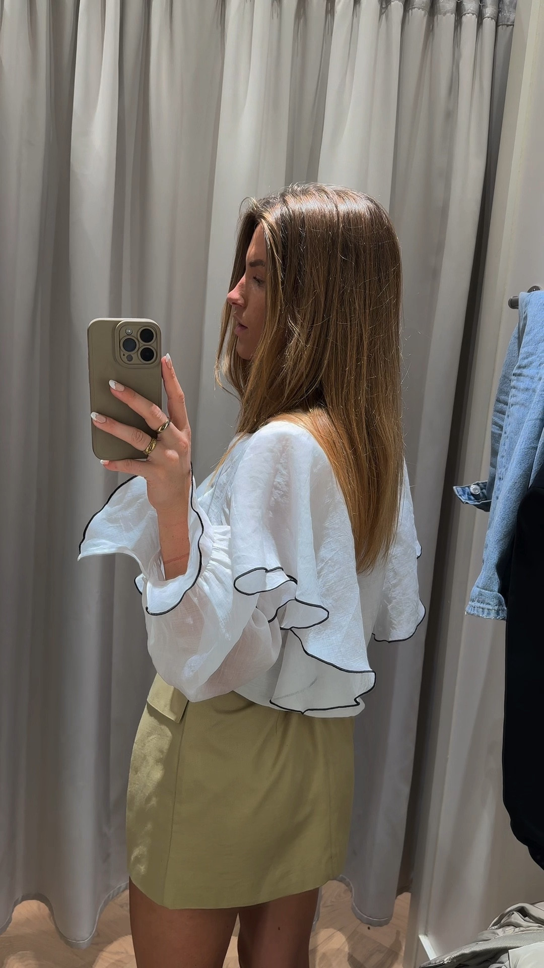 Classic blouse with flounces & utility-mini skirt in beige 


#LTKworkwear #LTKstyletip #LTKSeasonal