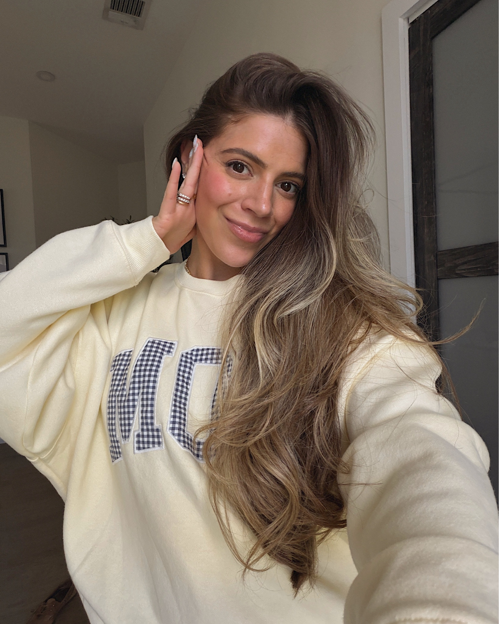 MOM sweatshihello

#LTKSeasonal #LTKMothersDay #LTKmomlife