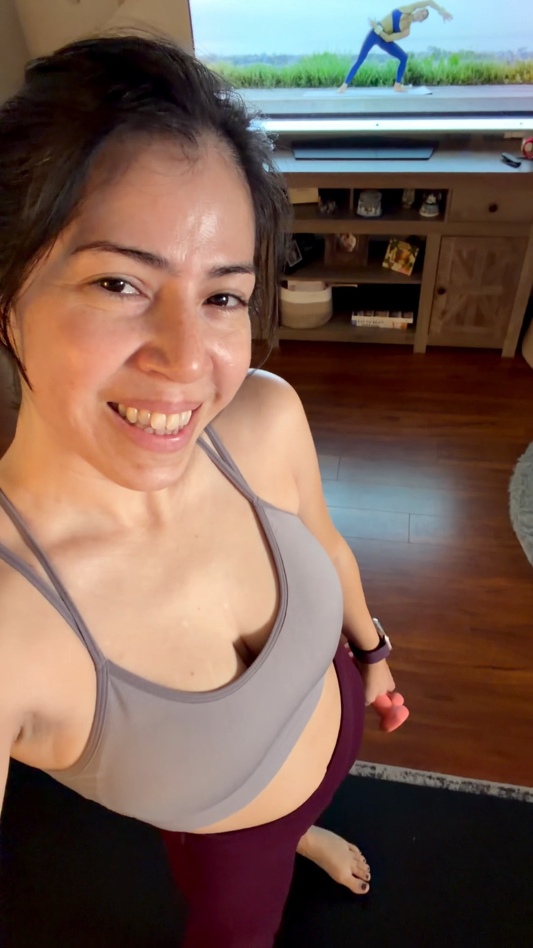 Pilates session with weights this morning.


#LTKdayinmylife #LTKmorningroutine #LTKActive