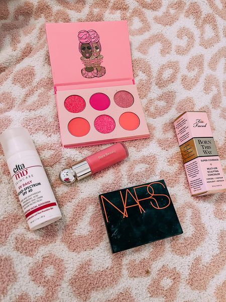 My favorite pink makeup and must have products for summer! 
Barbie makeup dolly makeup
TSwift makeup 
Eras tour eyeshadow 
Medical grade sunscreen
Liquid blush 
Best concealer shade snow 


#LTKunder50 #LTKbeauty