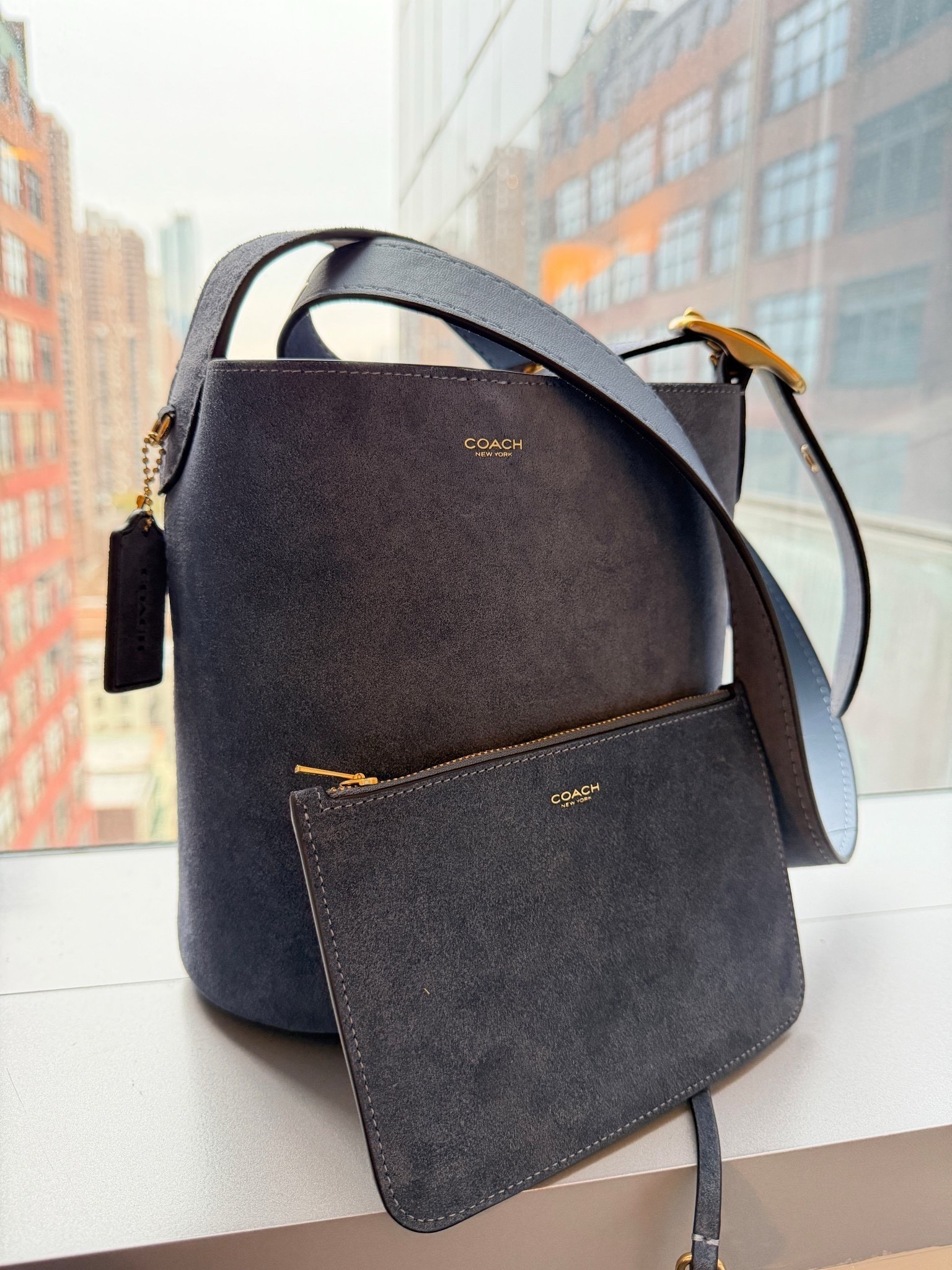 This bag is the perfect gift for anyone this holiday season!

Bag, Christmas gift, coach purse, trendy fashion, holiday gift 

#LTKGiftGuide #LTKHoliday