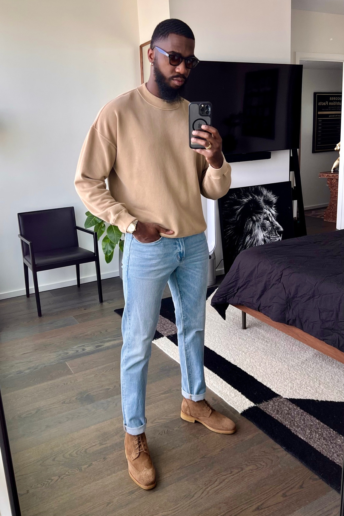 Simple and stylish fall outfit with a tan sweater and boots from Thursday Boots. Thursday boots do not have a direct link to their boots, BUT, I have some alternatives to these down below ⬇️.

#LTKmens