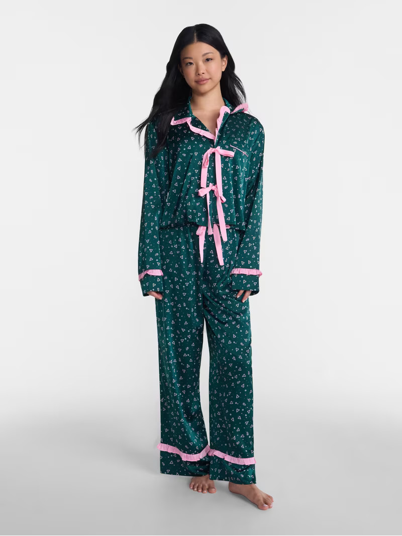 No Boundaries Holiday Satin Top and Pants Sleepwear Set, 2 Piece, Women's XS-XXL | Walmart (US)