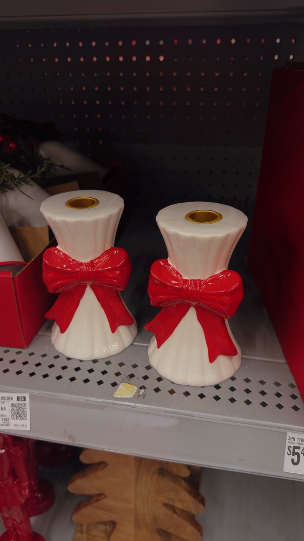 Red bows are having their moment this Christmas ❤️ these candle holders are the cutest touch for any holiday table!