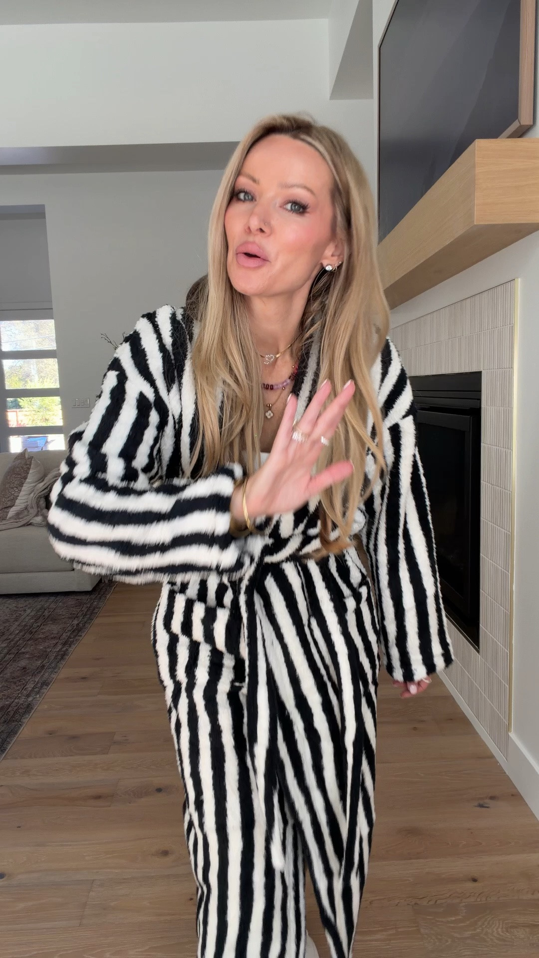 Amazon prime big deal day is this cozy robe!!