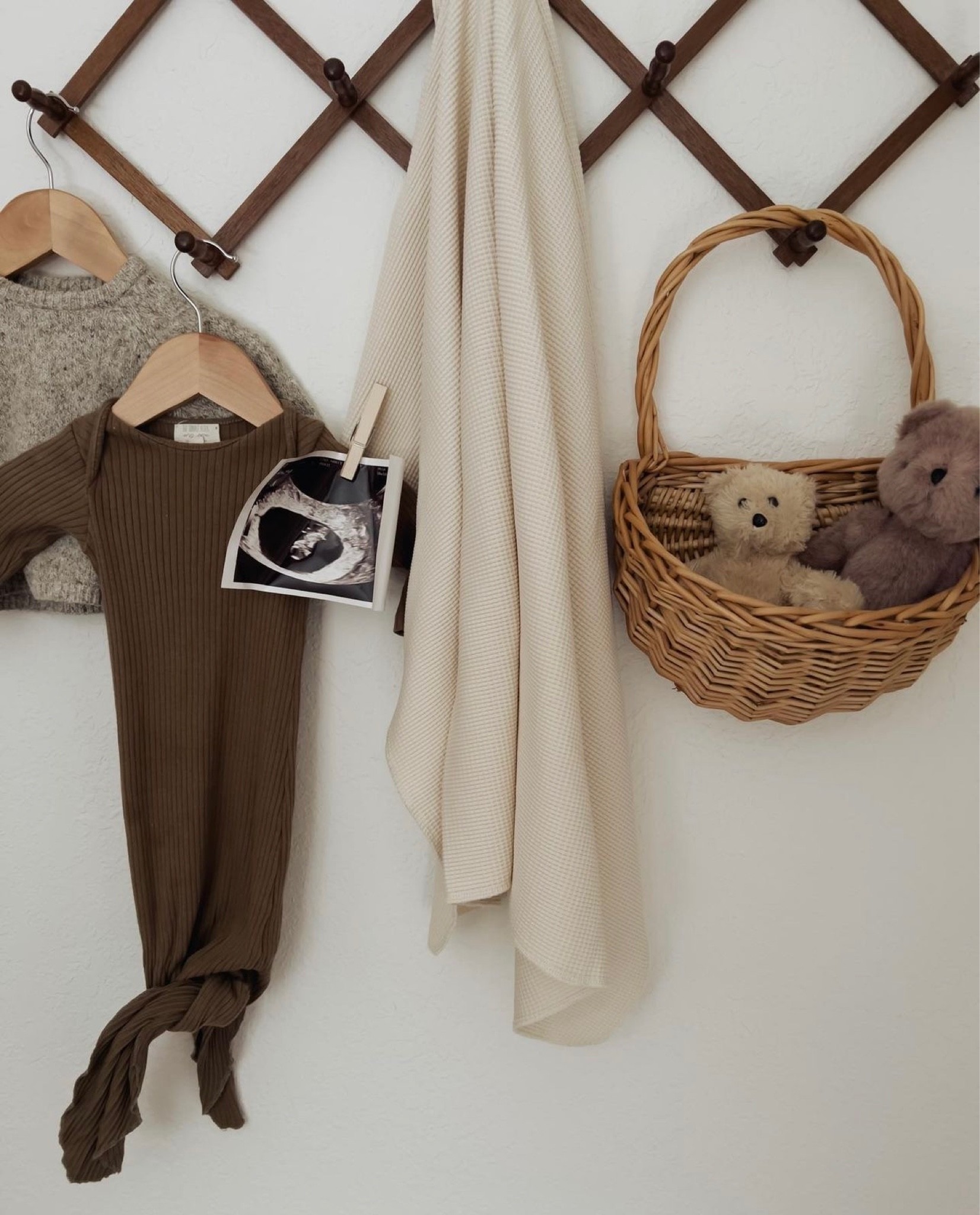 Winter newborn baby boy essentials!
Sweater: Zara
Gown: The Simple Folk
Blanket: Noble
Bears: Thrifted
Basket: Thrifted

#LTKbump #LTKbaby #LTKkids