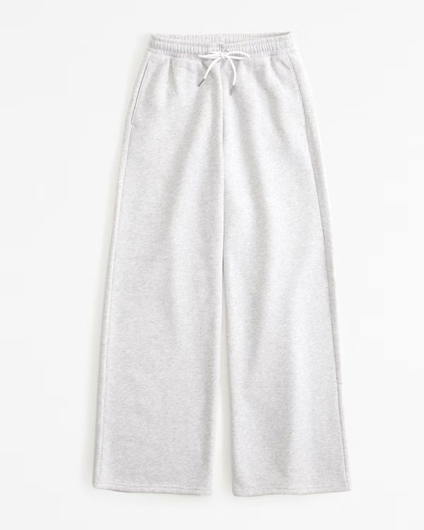 Essential Sunday Wide Leg Sweatpant | Abercrombie & Fitch (US)