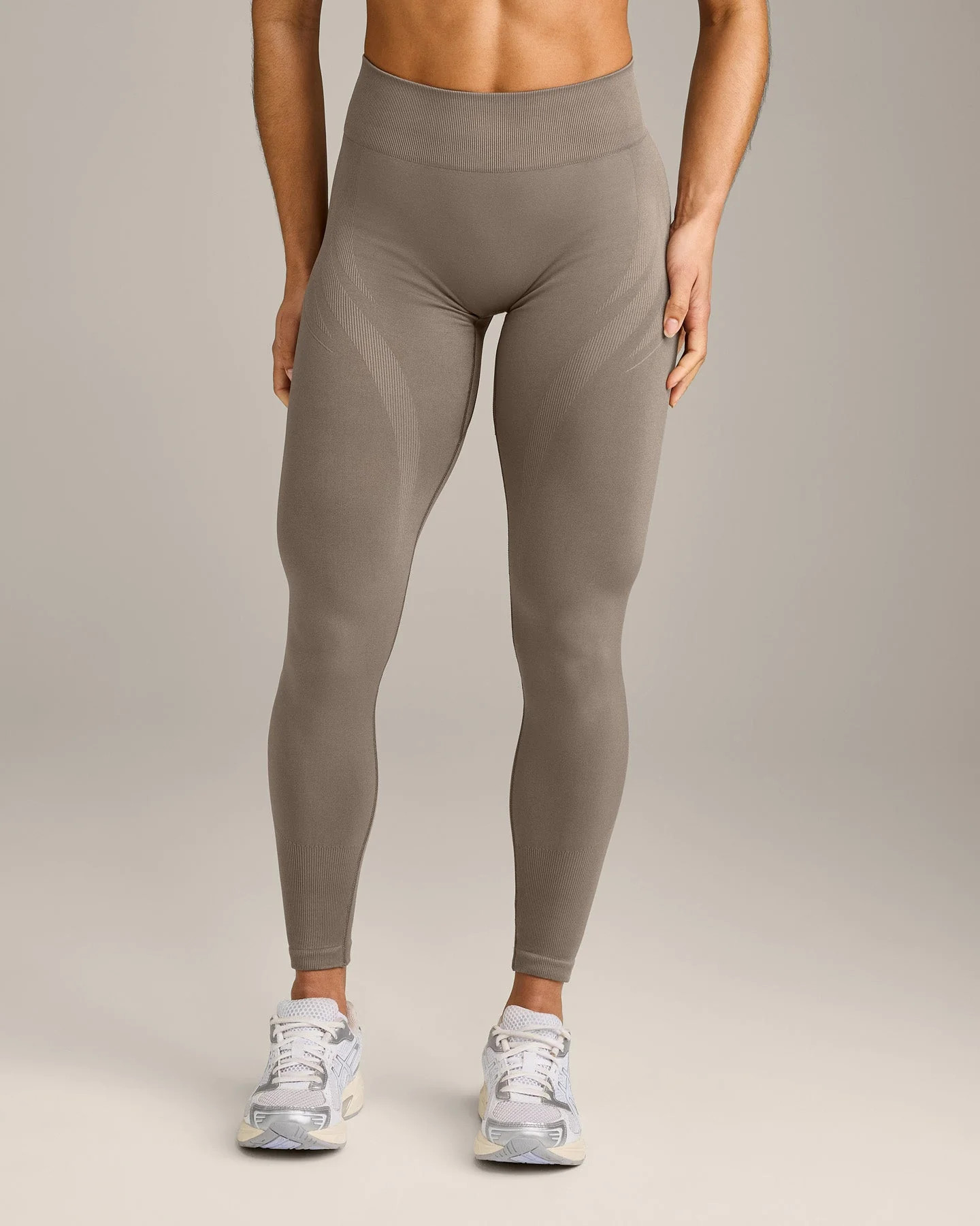 EnhanceLift™ Seamless Leggings with Gray Logo
Warm Minky | Oner Active (UK / US)