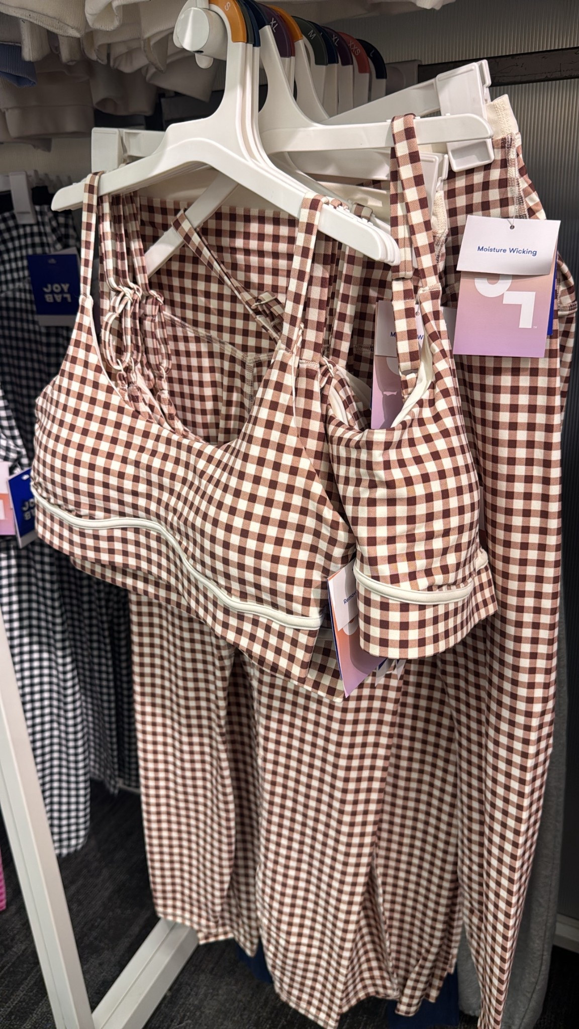 Cute new gingham leggings and sports bra! 

#LTKActive