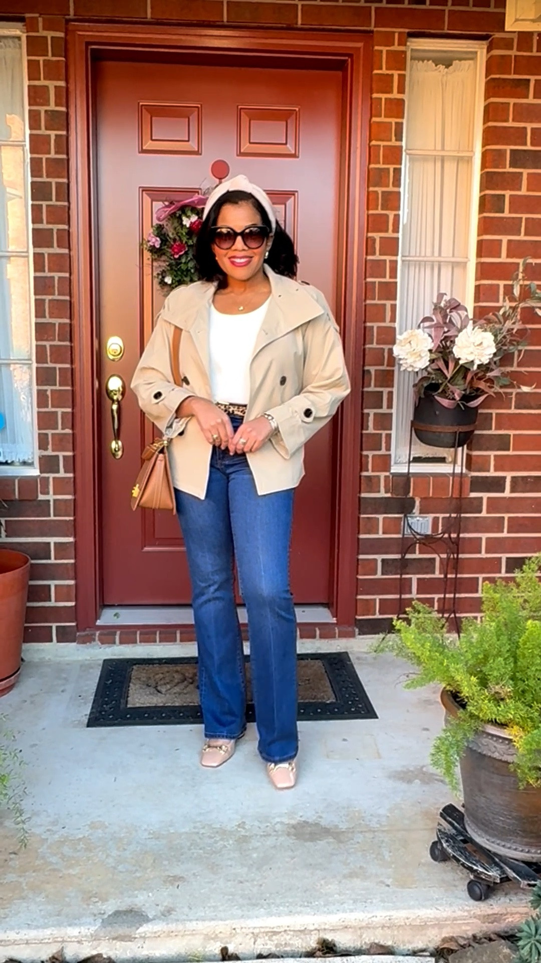 This cropped trench is perfect for rainy summer days

#LTKgrwm #LTKdayinmylife