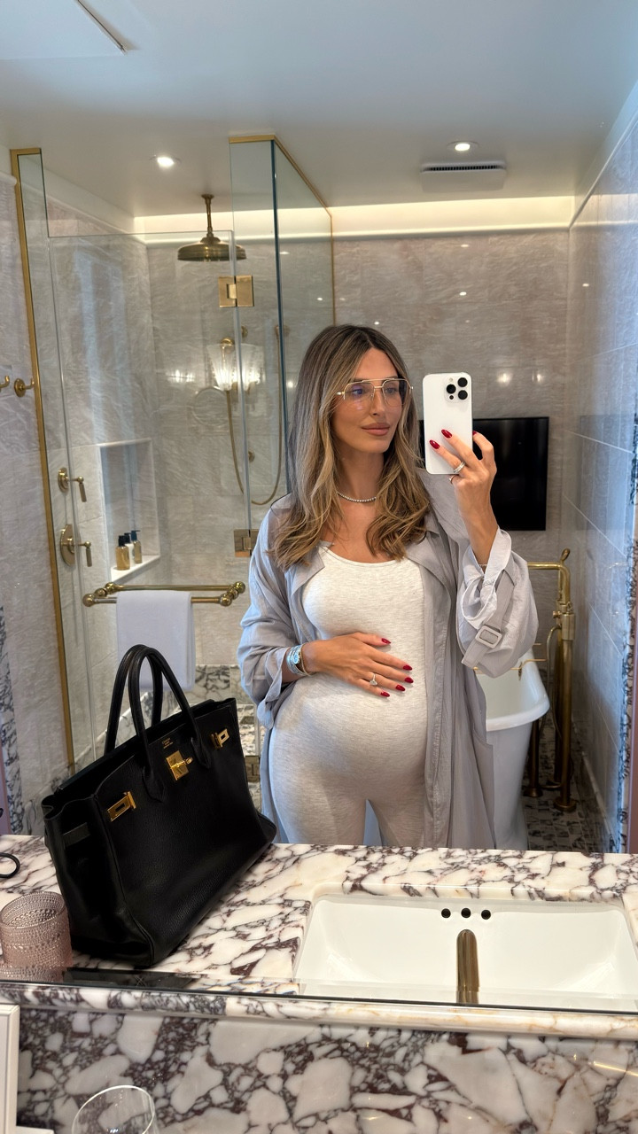 OOTD 🤍✨ Jacket is out of stock so I added similars!

#LTKStyleTip #LTKSeasonal #LTKShoeCrush