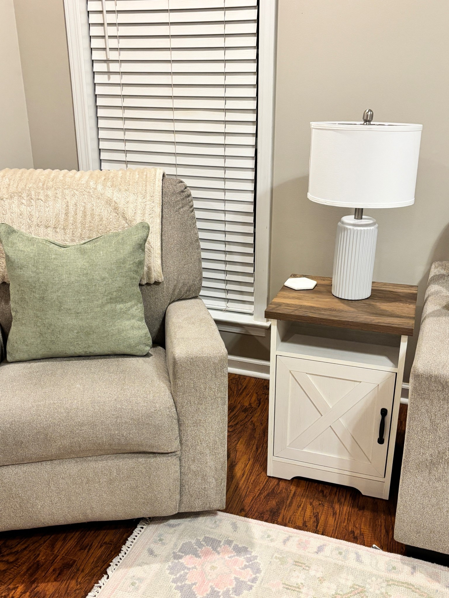 The ULTIMATE Farmhouse End Table! 🏡

#LTKHome #LTKSeasonal #LTKSaleAlert