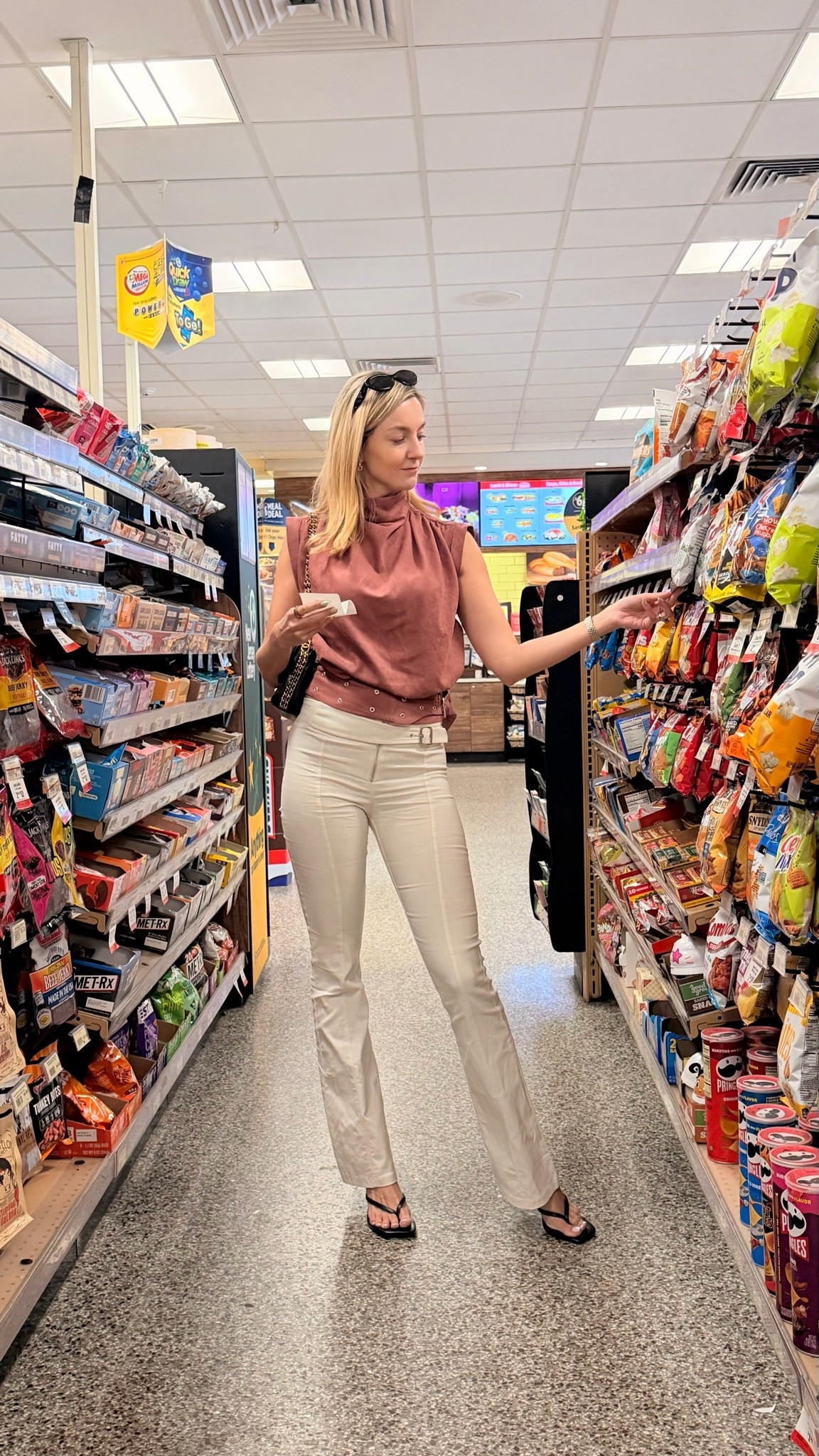 The perfect sandals for literally every spring and summer outfit. The heel is actually comfy, they go with everything, and yes… @Zara  steal.

White low rise jeans • pink top • black sandals

#LTKgrwm #LTKdayinmylife #LTKootd