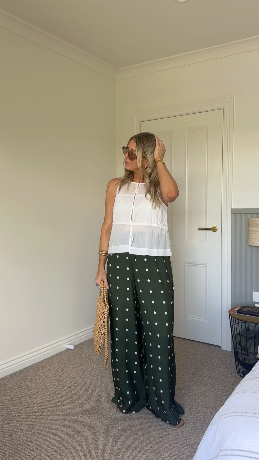 Christmas party ready in a fabulous too and pants 💚🤍 I’m in a 10 in the pants and 12 in the top x

#LTKsummer #LTKaustralia #LTKstyletip