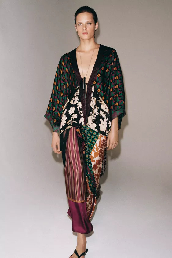 PRINTED SCARF PAREO | Zara US