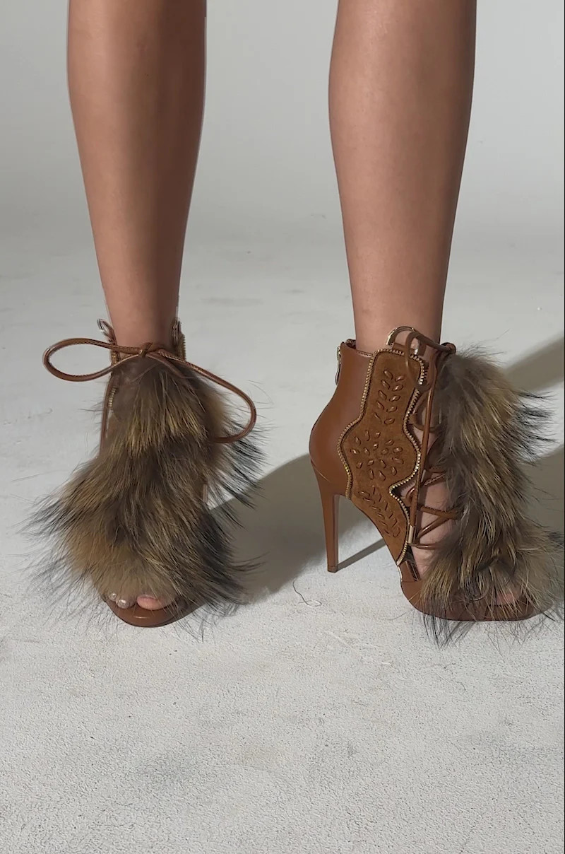 AZALEA WANG SHAINY TAN FUR SANDAL | AKIRA