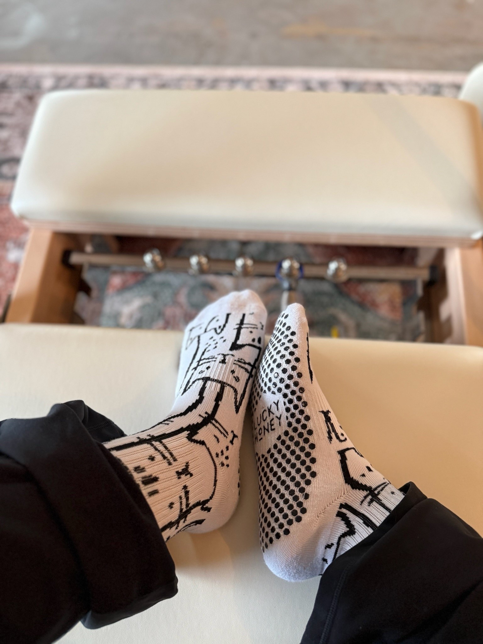 Love these cat socks!

#LTKmorningroutine #LTKootd