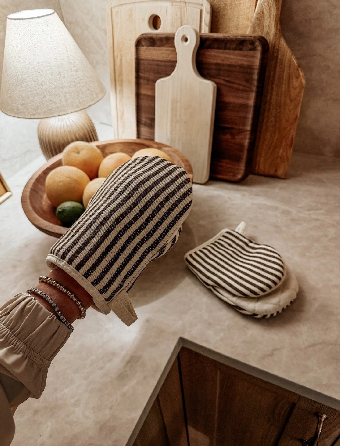 The cutest striped oven mitts from Amazon! 🤎 One of my favorite latest kitchen finds

#LTKHome