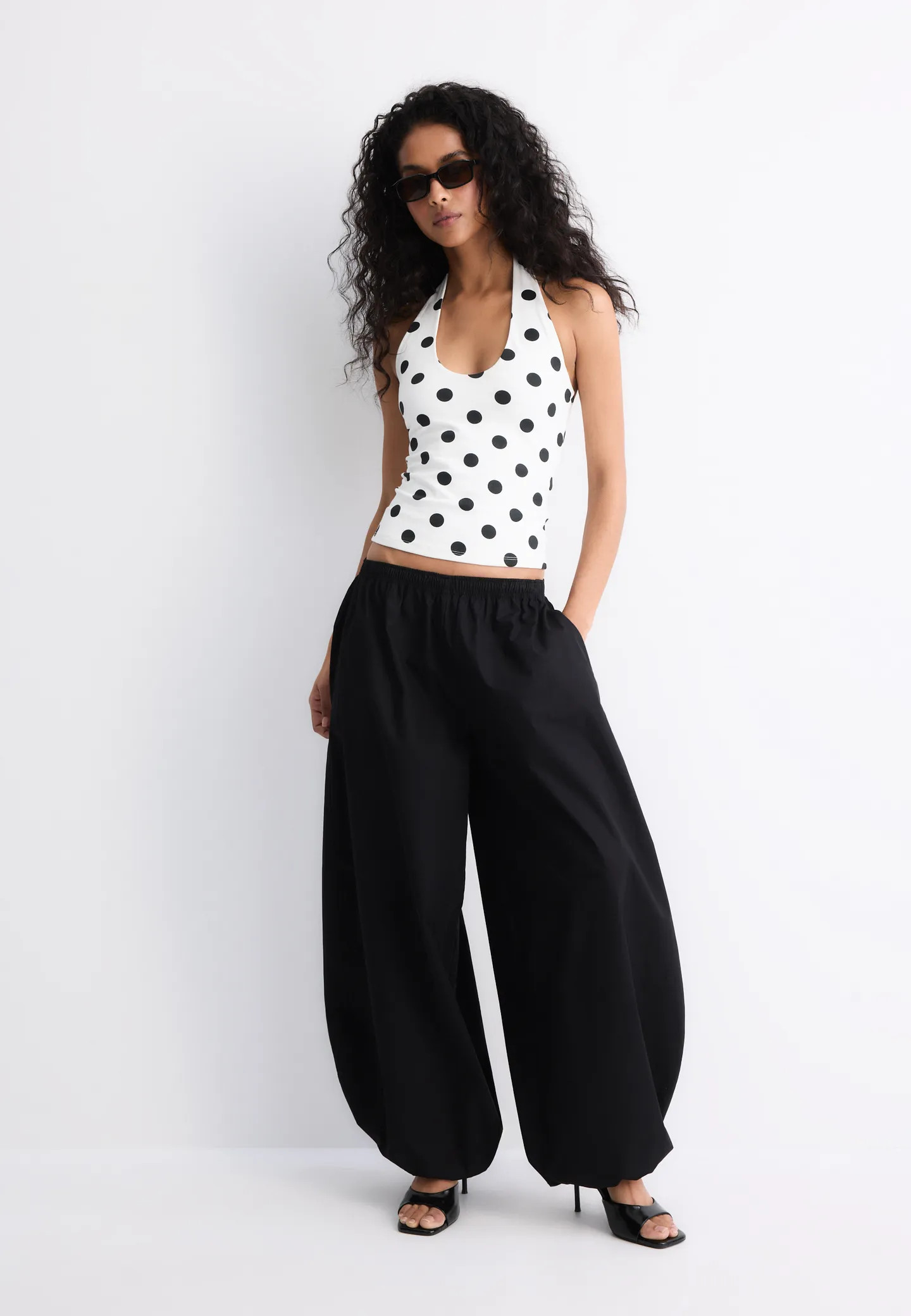 Basic halter top - Women's fashion | Stradivarius United Kingdom | Stradivarius (UK)