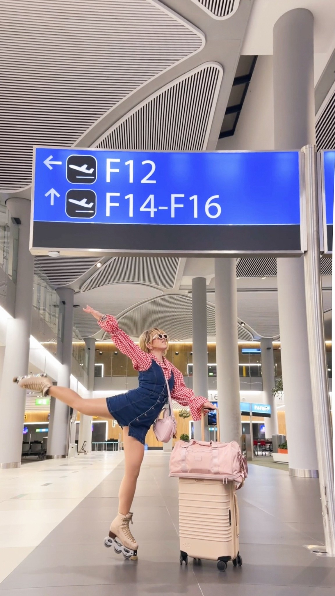 fastest girl at gate F12 😎🛼✨ airports are just really big roller rinks to me, because their floors are just so perfectly smooth 👀 and if you’re wondering how the airport is this empty, this is me skating at 4 am at the istanbul airport lol. so if my spin looks a little slow you know why 🙈

#skatergirl #eurosummer #airporttransfer #travelhack #rollerskater

#LTKdayinmylife #LTKTravel #LTKActive