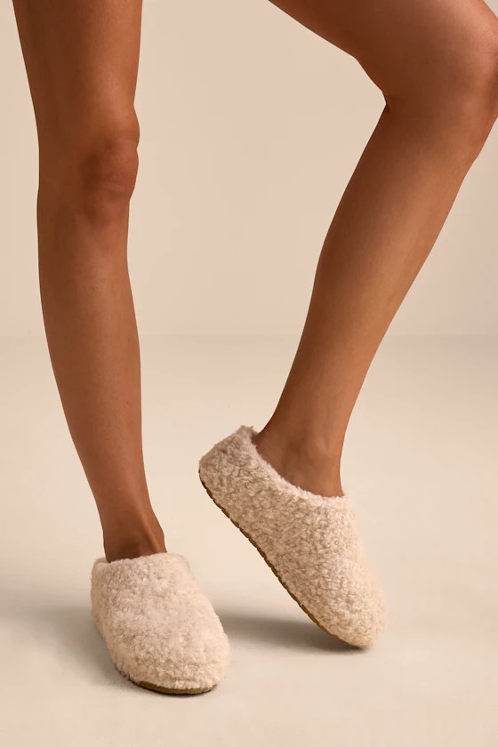 Claude Natural Faux Fur Slippers | Lulus