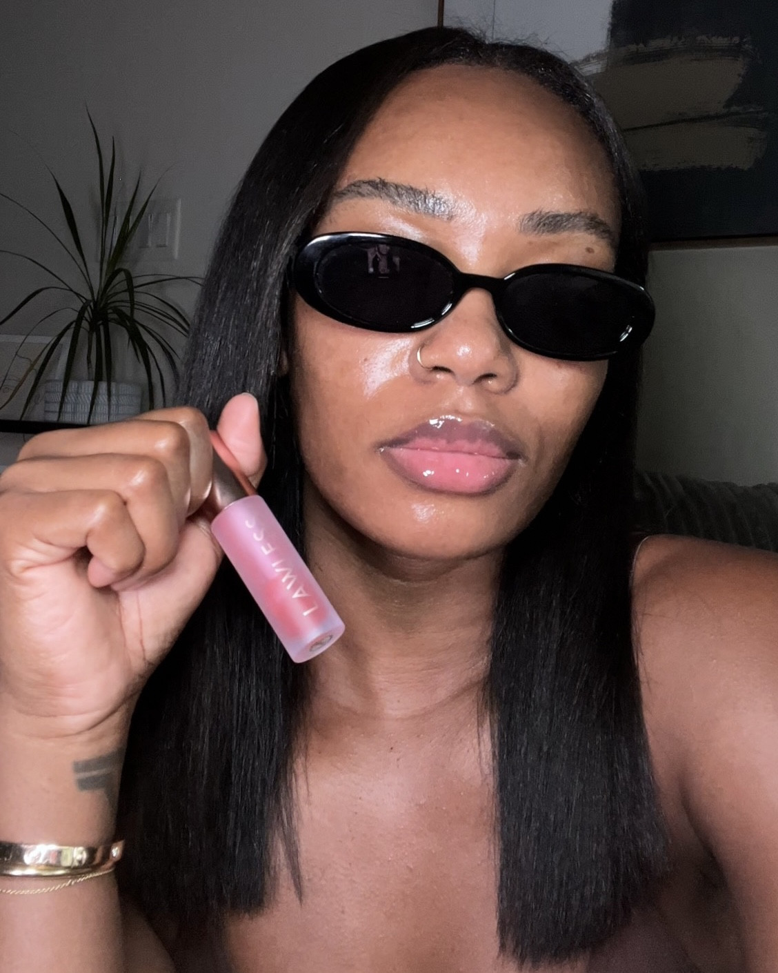 90s vibe sunnies

#LTKStyleTip #LTKOver40