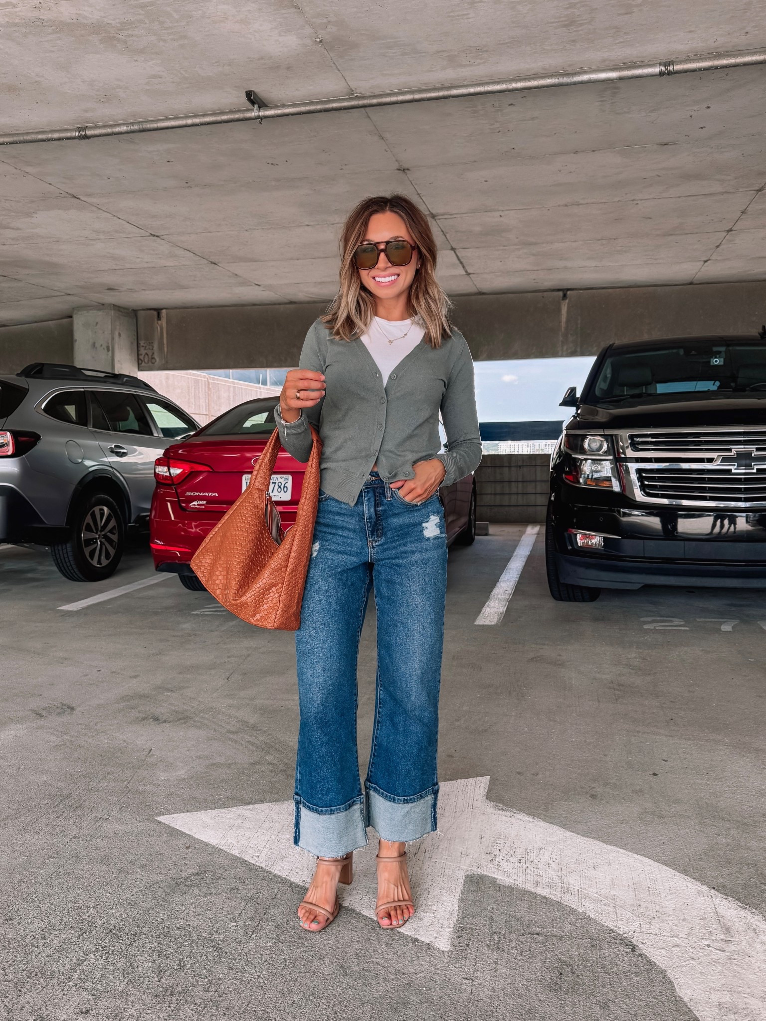 Walmart fall transitional outfit!!! SO GOOD! Wearing an XS in top & 0 in jeans! #walmartfinds #walmartfashion 

#LTKSeasonal #LTKPetite #LTKFindsUnder50