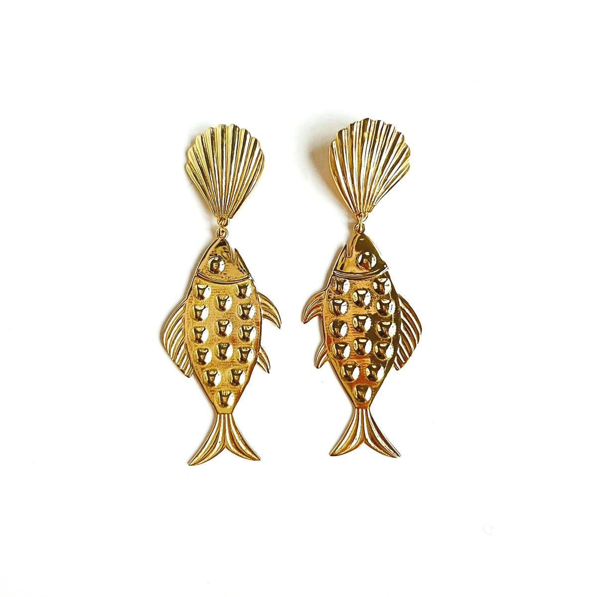 THE GOLD FISH EARRING - Pencil & Paper Co. x Hunter Blake | Modafleur