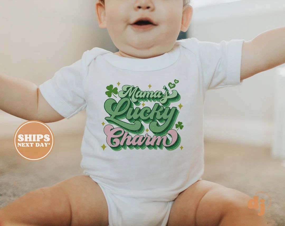 Baby Onesie®  Mama's Lucky Charm St Patricks Day Shirts & - Etsy | Etsy (US)