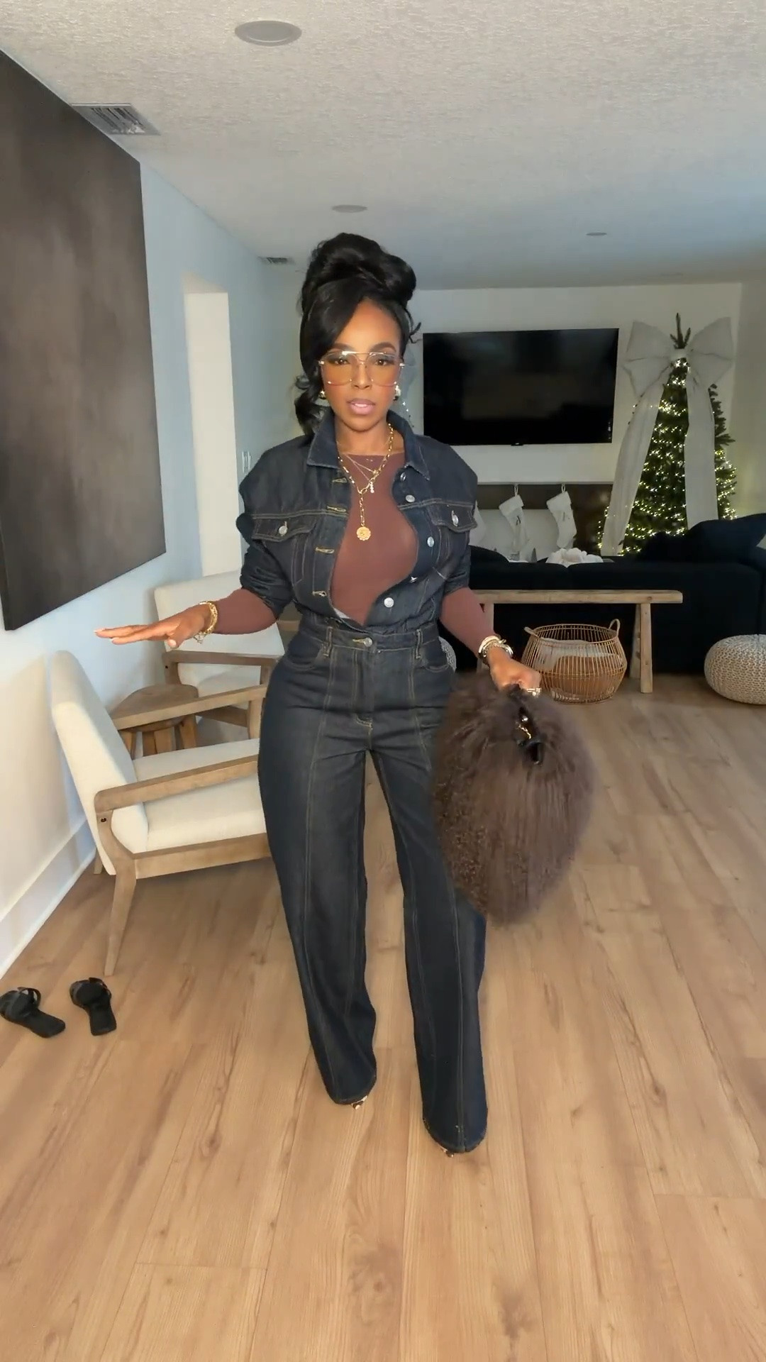Everyday outfit✨ Everything from this look is linked below. 👇🏽

Wearing: Size Small | 5’4” | 140 lbs | 34D-27-40

📲   Download the FREE LTK app & follow me (@kirasfashionfinds) to shop all my daily finds.  #LTKootd #LTKPetite #LTKU