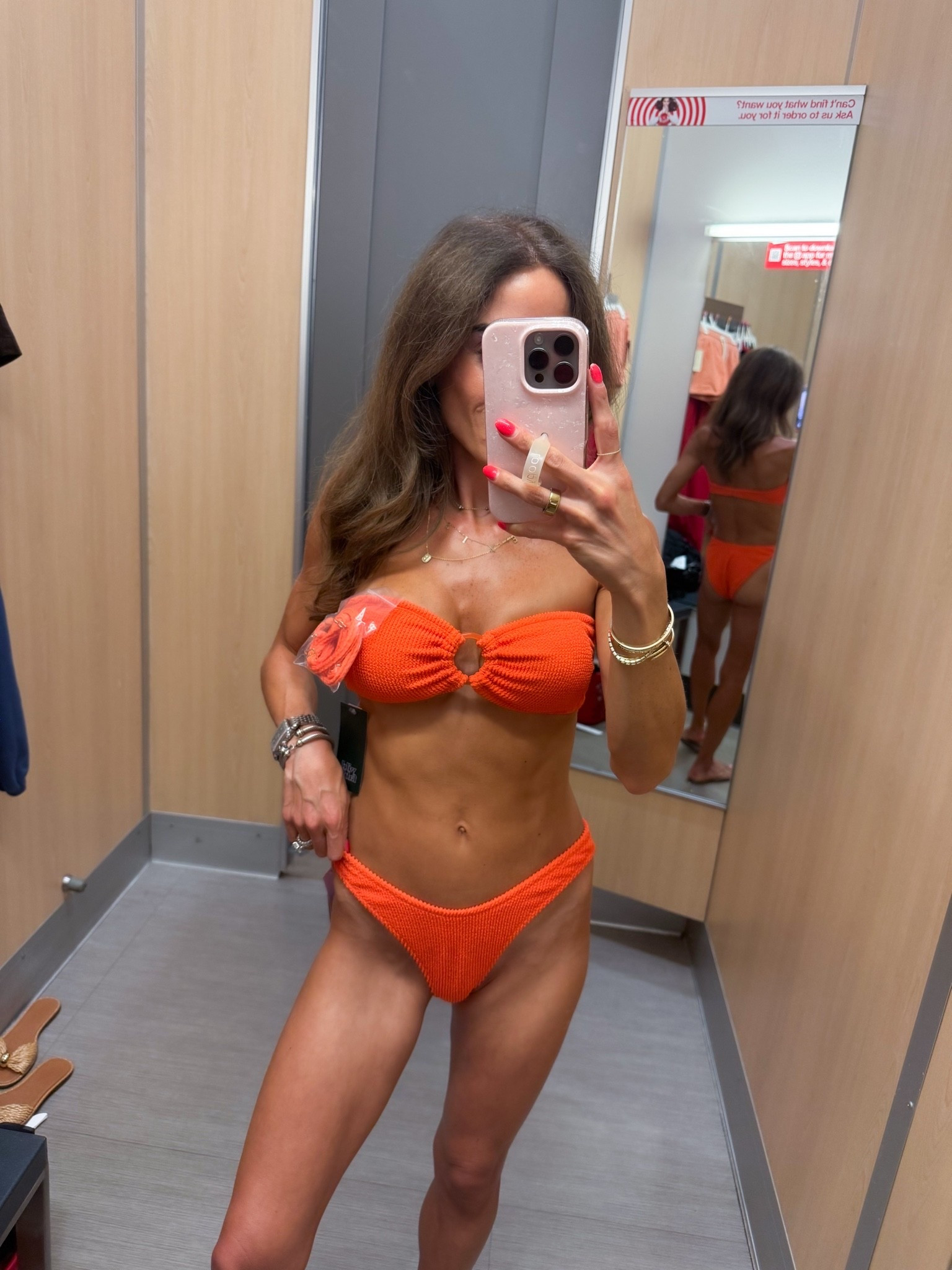 Cute orange bikini that looks like hunza wearing size s

#LTKPetite #LTKSwim