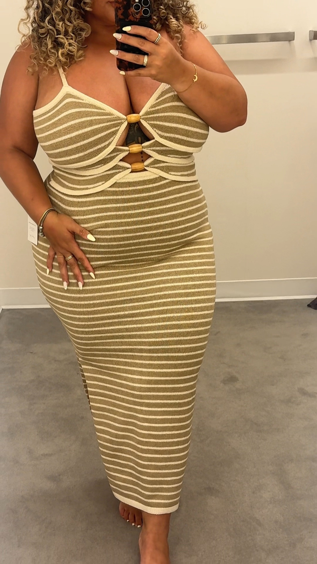 Wearing xl in everything! All great quality pieces and very stretchy. I sized down in the red romper to a medium! 