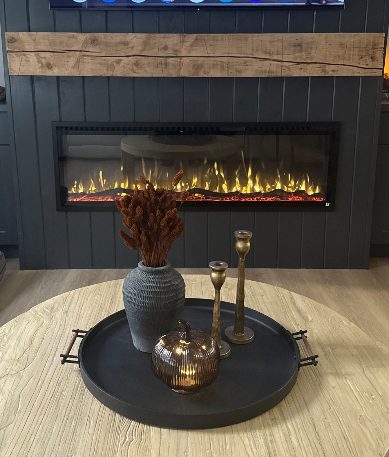 Fall coffee table decor 

#falldecor #fallhomedecor #coffeetabledecor #fallhomedecor

#LTKSeasonal #LTKHome