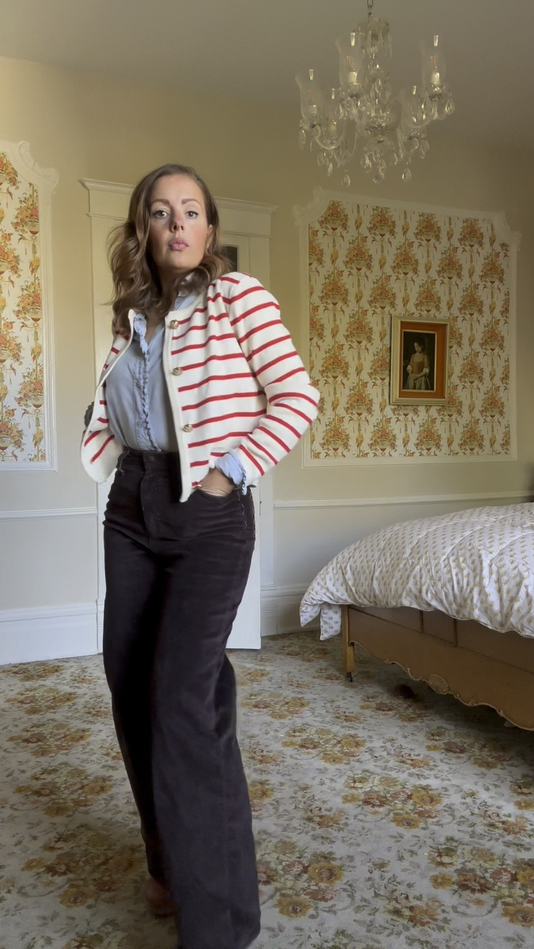 This outfit is a new favorite 😍 this sweater from Amazon is $20 and I’m wearing a size small ❤️

#LTKSeasonal #LTKGiftGuide #LTKsalealert