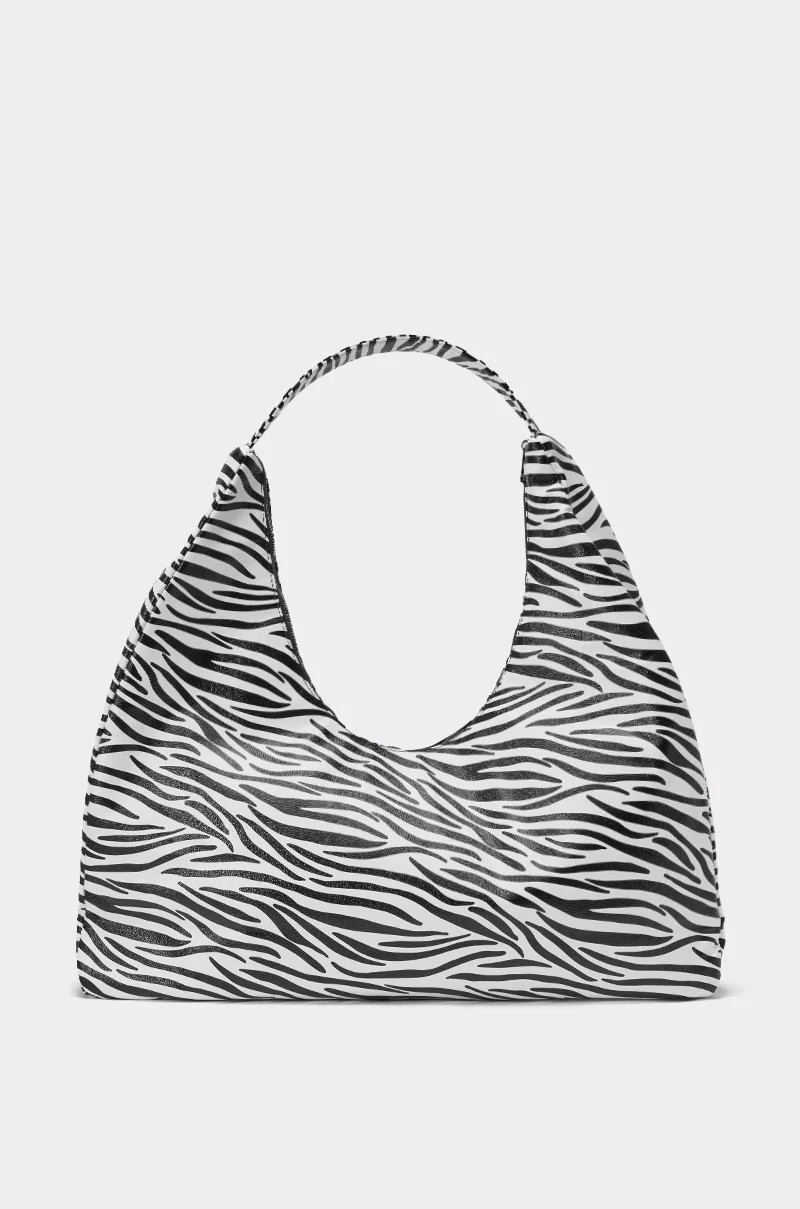 IN THE WILD OVERSIZED TOTE | AKIRA